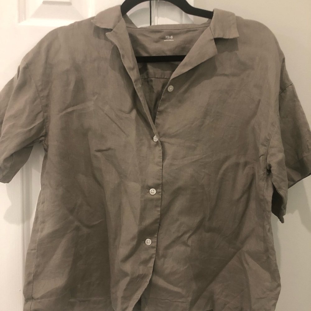 Linen classic blouse